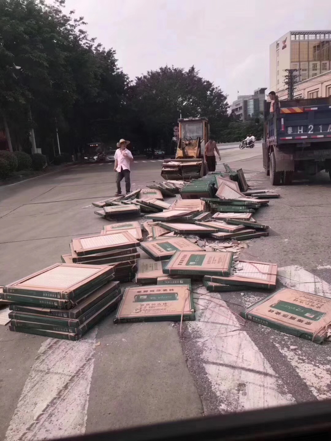 為什么收貨時(shí)出現(xiàn)少貨或者破損？